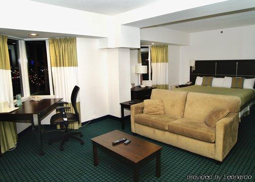 Niagara Plaza Hotel By Fairbridge Oda fotoğraf