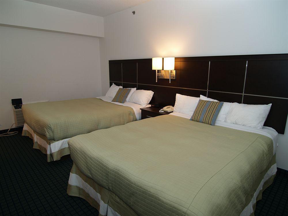 Niagara Plaza Hotel By Fairbridge Dış mekan fotoğraf